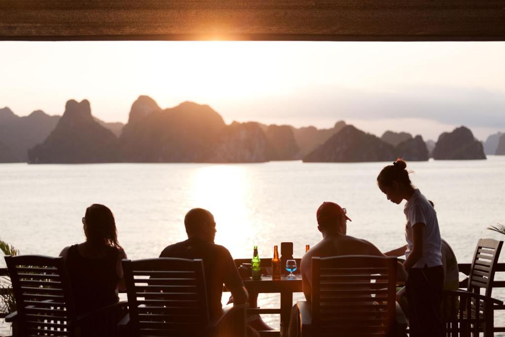 Peony Cruise Relaxing Time